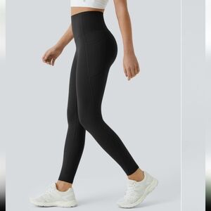 Halara SoCinched High Waisted Tummy Control Side Pocket 7/8 length leggings M